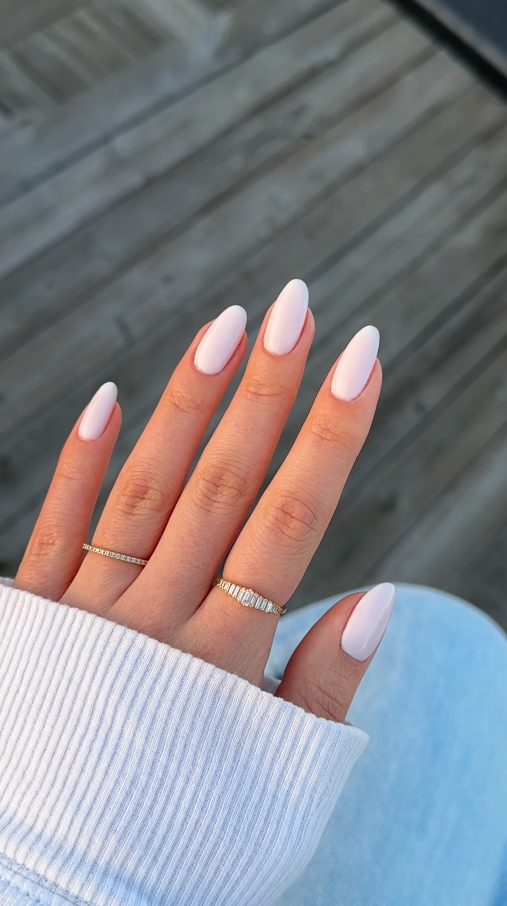 The Cloud Dancer Nails